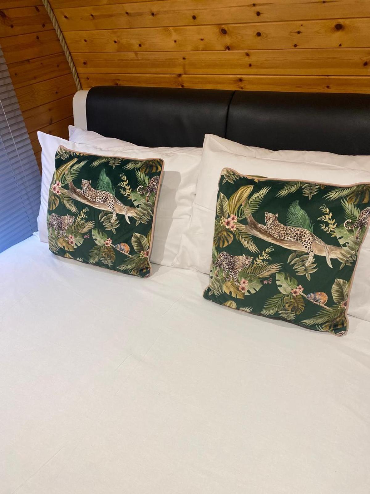 Crabmill Glamping Bewdley 호텔 외부 사진