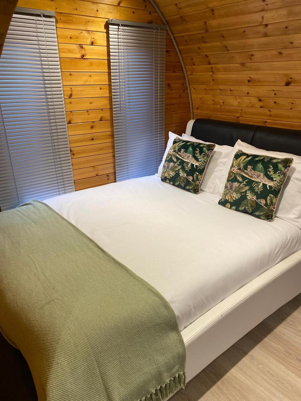 Crabmill Glamping Bewdley 호텔 외부 사진