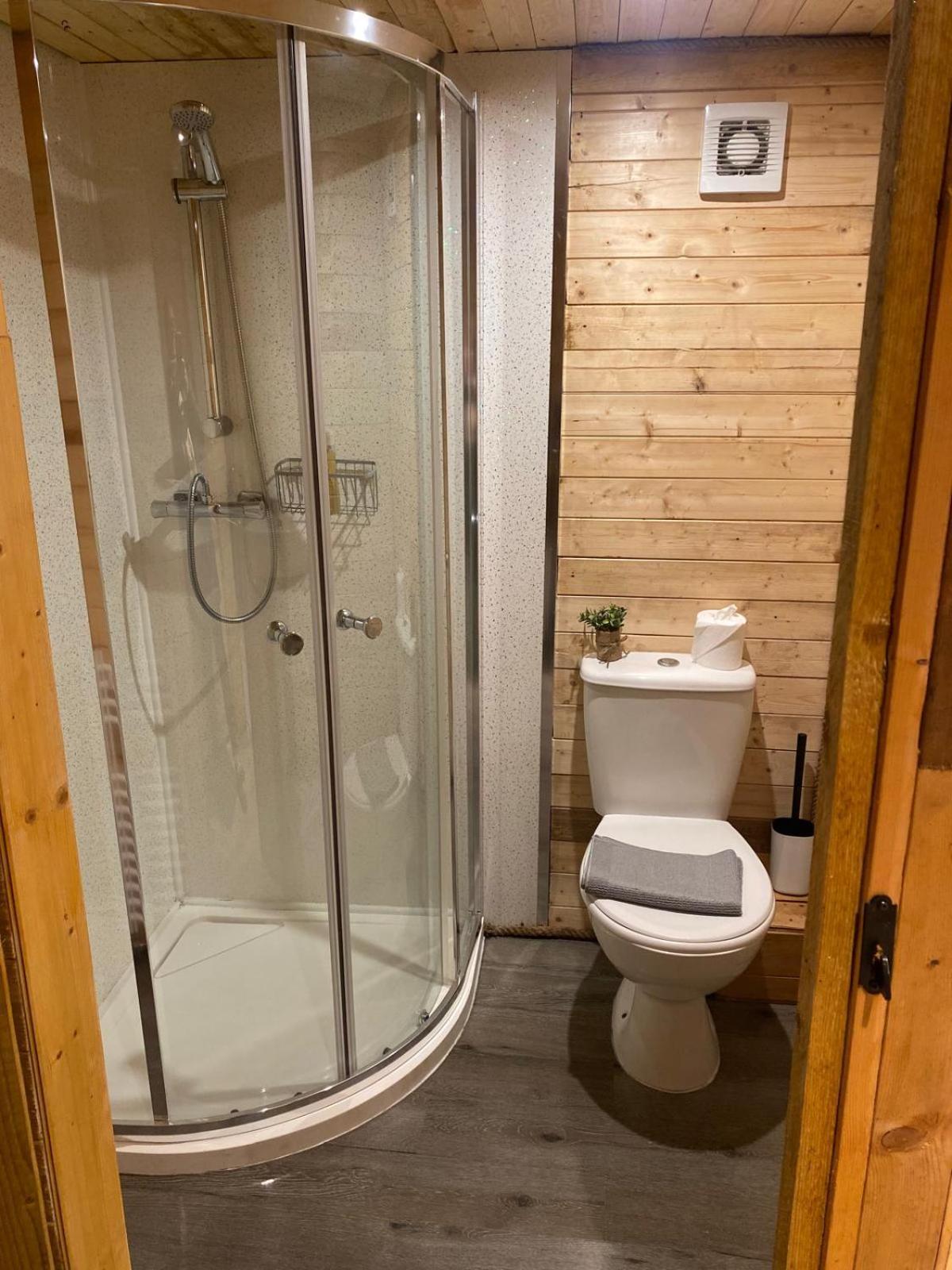Crabmill Glamping Bewdley 호텔 외부 사진